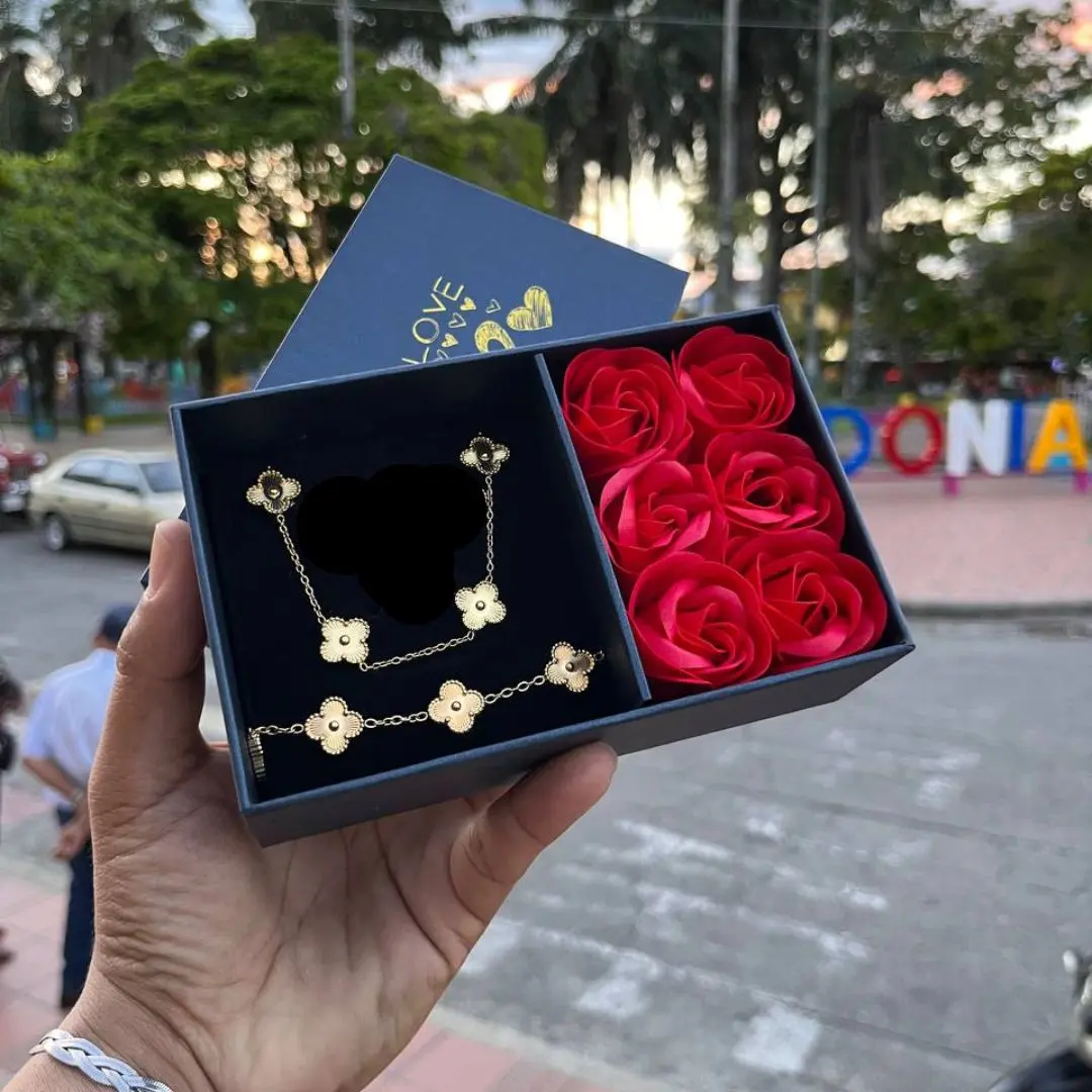 Combo Van Cleef + Caja 6 Rosas