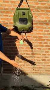 Ducha Portátil Camping con Capacidad de Agua - Mantiene tu Higiene Personal en Cualquier Lugar al Aire Libre - Imagen 6