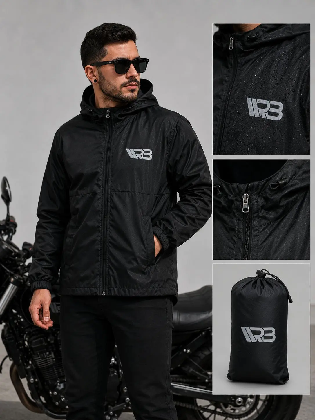 Chaqueta impermeable negra reflectiva para moto con logo plateado en el pecho, capota con cordón y estuche de transporte incluido.