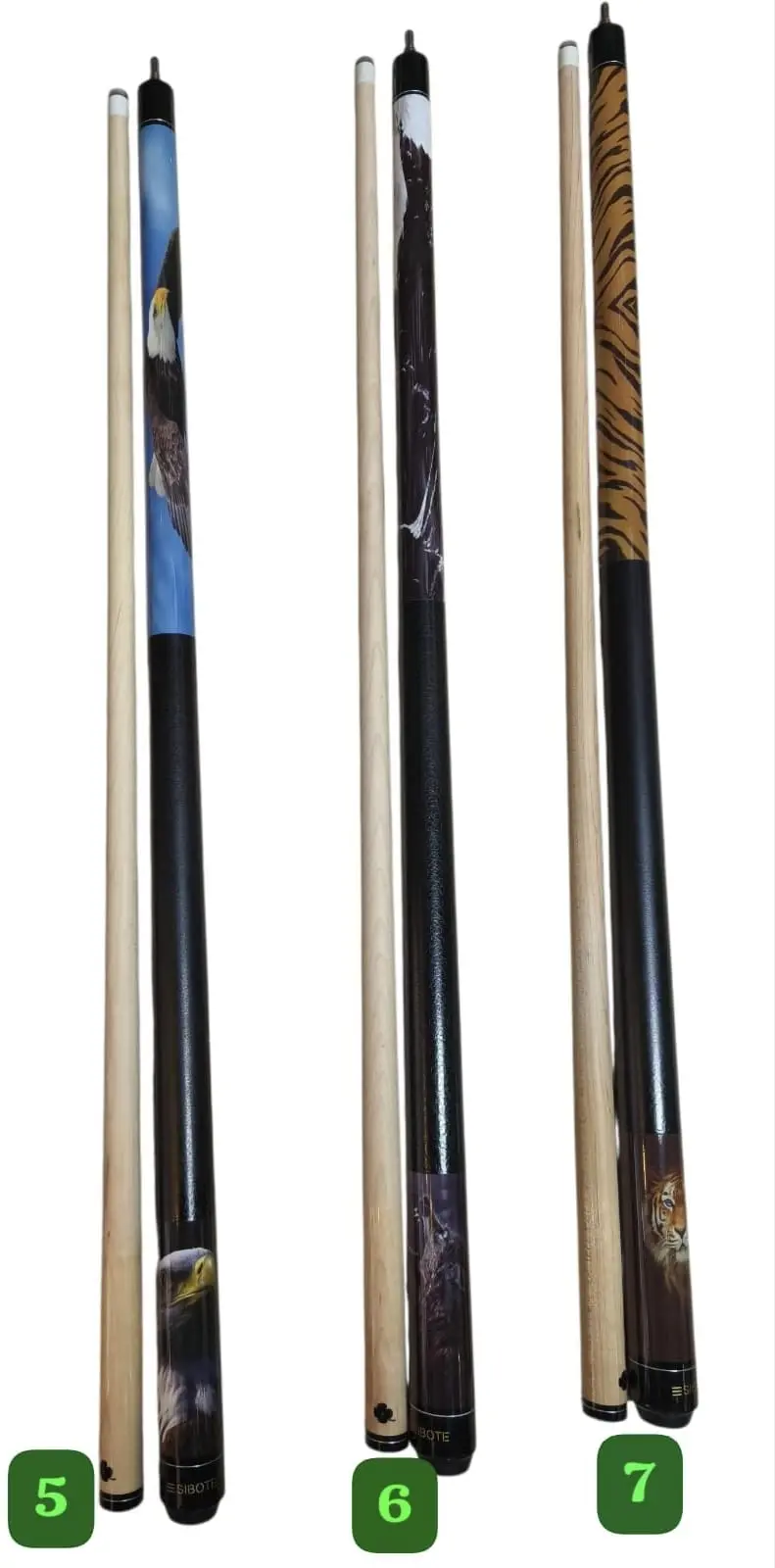 Tres modelos de tacos de billar desarmables de madera con diseños de águila azul, nubes y rayas de tigre, numerados 5, 6 y 7.
