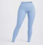 Leggins deportivos de suplex azul bebé talla L, tiro alto con pretina ancha y logotipo blanco, diseñados para entrenamiento.