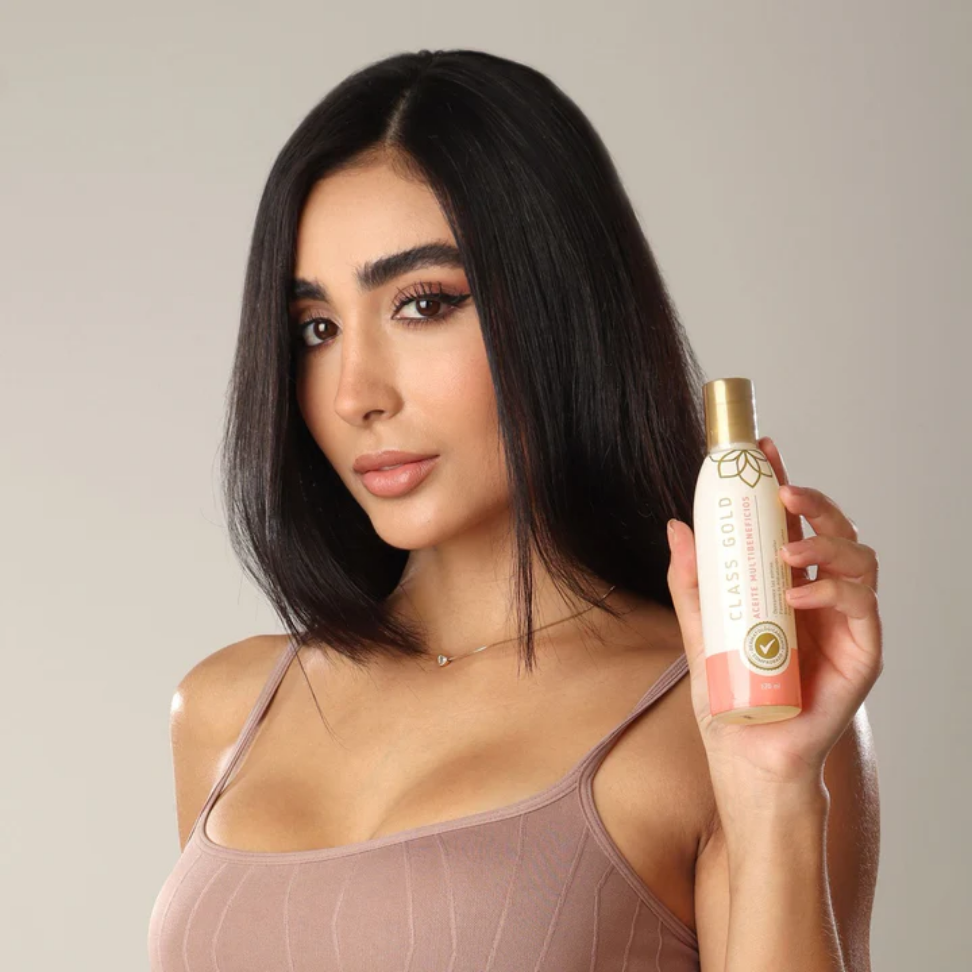 Aceite Multibeneficios Class Gold para piel cabello y uñas - hidrata profundamente y regenera tu apariencia natural