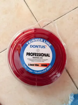 Carrete de nylon rojo para desbrozadora - Mantén tu jardín impecable con cortes precisos