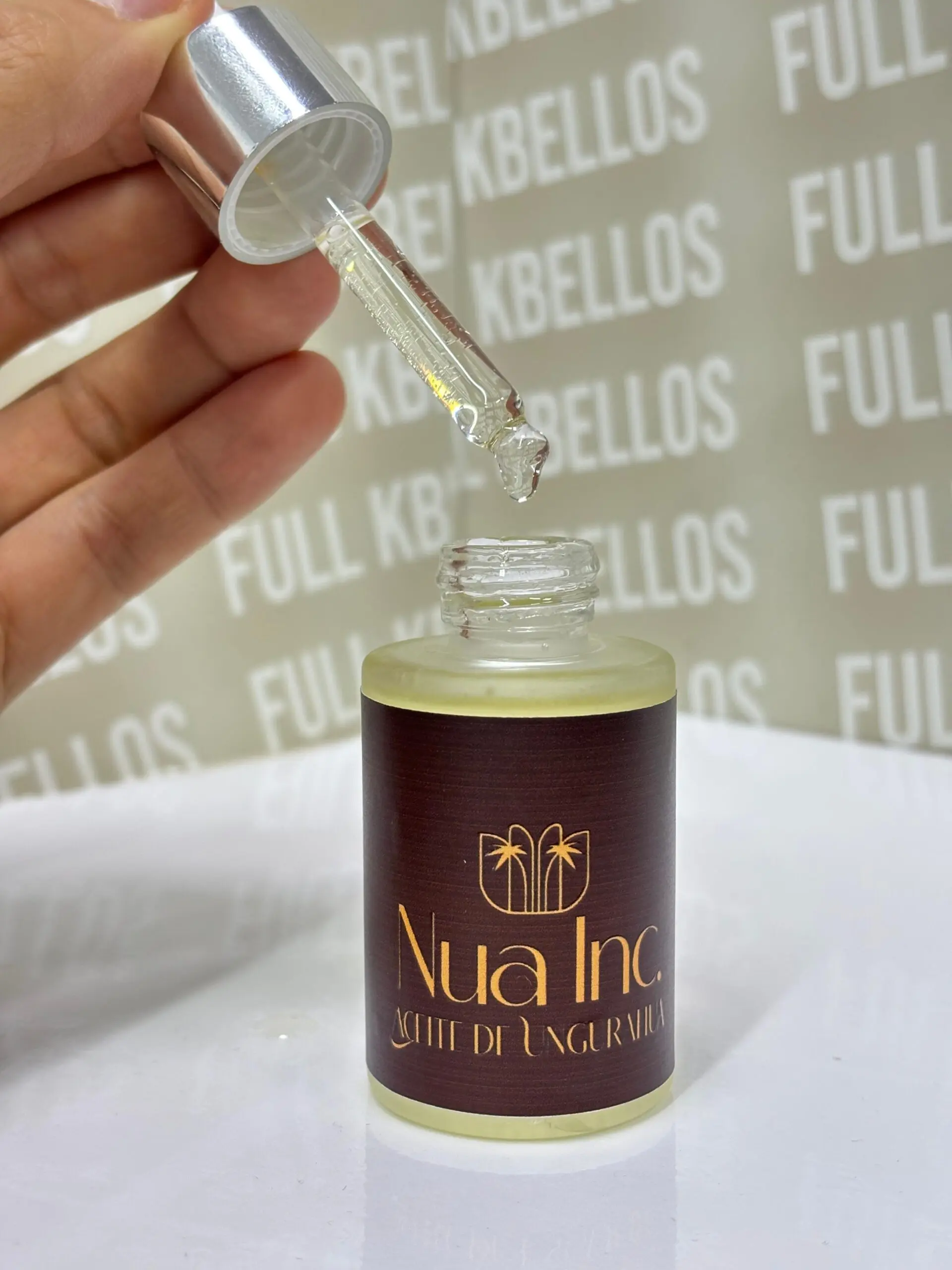Aceite de Ungurahua Nua Inc Nutrición Capilar 30ml - Revitaliza el brillo y elimina el frizz de tu cabello