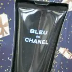 Set de Regalo Perfume Bleu de Chanel con Gel de Ducha - Proyecta sofisticación y confianza en tus eventos diarios - Imagen 4