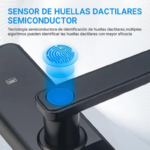 Cerradura inteligente negra con sensor biométrico de huella dactilar semiconductor resaltado con luz azul en la base de la manija.