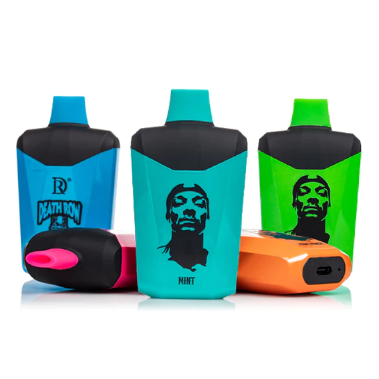 Vapes Death Row en colores azul, menta, verde, rosa y naranja con diseños de rostros y puerto de carga USB-C, sobre fondo blanco.