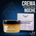Tarro de crema antiarrugas de noche color ámbar con tapa negra, de 60 gramos, acompañado de su caja de empaque con diseño violeta y silueta femenina.