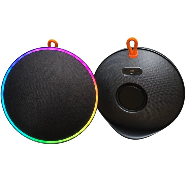 Parlante esférico inalámbrico negro con aro de luces RGB multicolor, muestra la vista frontal iluminada y la parte trasera con puerto de carga y gancho naranja.