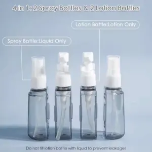 Set de cuatro botellas viajeras organizadoras en plástico gris traslúcido: dos con atomizador para líquidos y dos con dispensador para lociones o cremas.