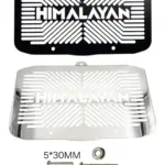 Protectores de radiador Himalayan en negro y acero inoxidable con kit de tornillos de 5*30mm, uno largo, arandela y espaciador de 6*35mm.