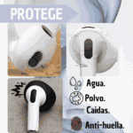 Funda de silicona rosada para AirPods que protege contra agua, polvo, caídas y huellas, mostrando el estuche en entornos de arena y agua.