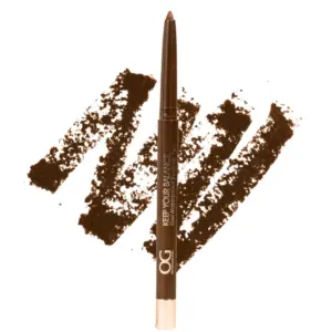 Lápiz de ojos café de la marca OG con trazos de pigmento marrón de textura cremosa y acabado en polvo.