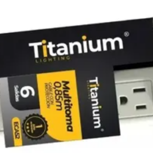 Multitoma eléctrica blanca con 6 salidas, interruptor rojo, cable de 0,85 metros y enchufe plano, empaque de cartón negro y amarillo.