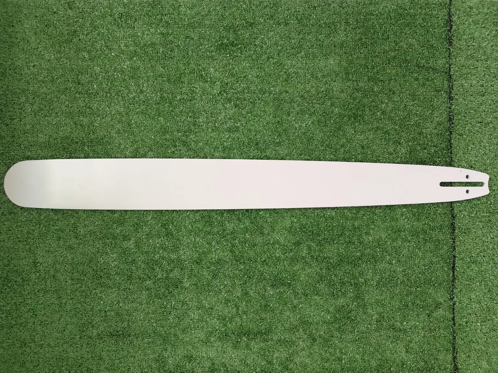 Espada para motosierra Husqvarna 90 cm punta de acero 0.404 - Maximiza el rendimiento en trabajos forestales pesados
