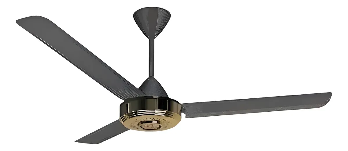 Ventilador de techo de 56 pulgadas con tres aspas gris oscuro y motor con acabado dorado metálico.