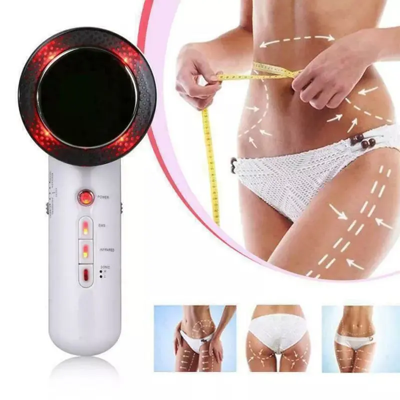 Dispositivo anticelulitis blanco con cabezal redondo y luces LED rojas junto a una mujer midiendo su cintura con cinta métrica.