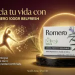 Caja de jabón de romero Belfresh de 100g con aceite de oliva sobre pedestal de mármol con fondo dorado y silueta humana en pose de bienestar.