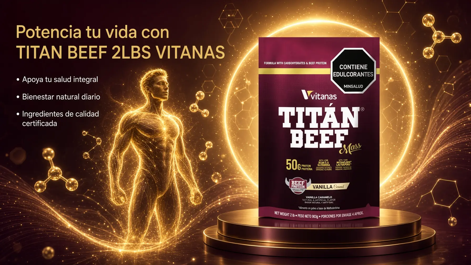 Empaque de 2 lbs de proteína Titan Beef Vitanas sabor vainilla caramelo sobre pedestal marrón con silueta humana dorada brillante de fondo.